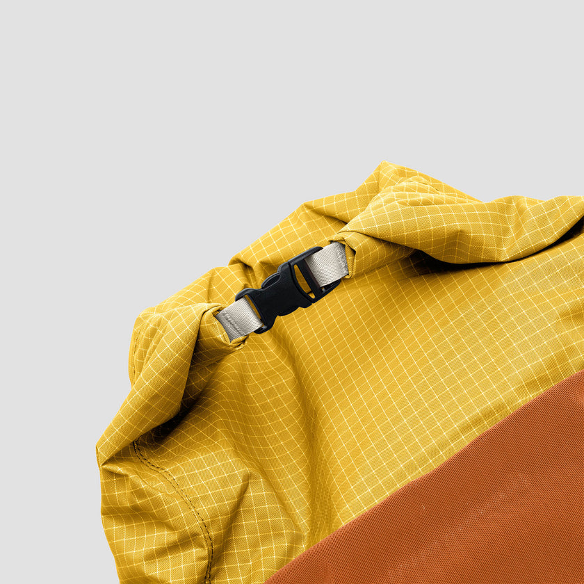 Leon backpack 20L Upcycled (7)