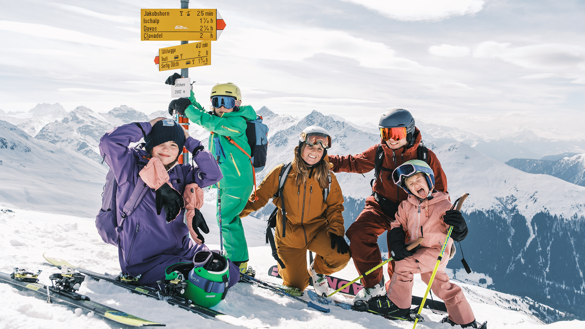 Ski touring with the whole family – Interview with littlemountainvillage