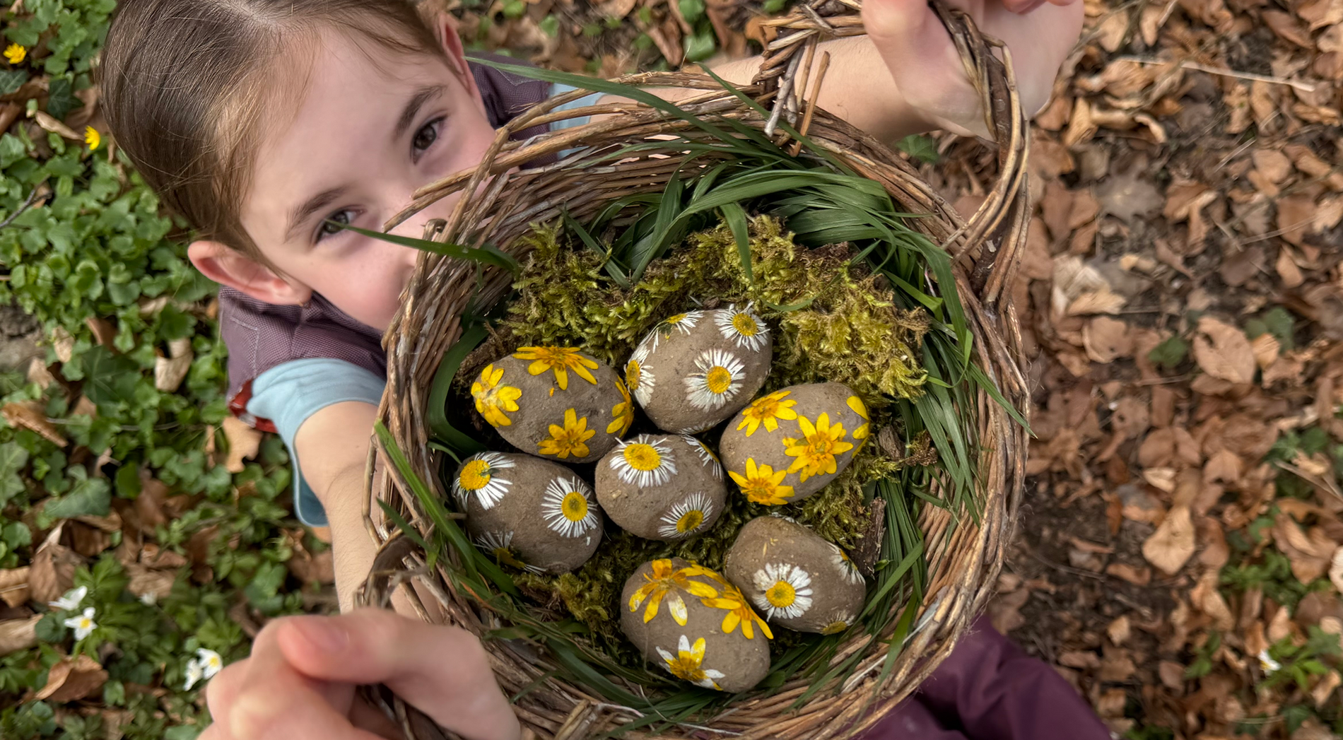 Seed bombs made of natural materials