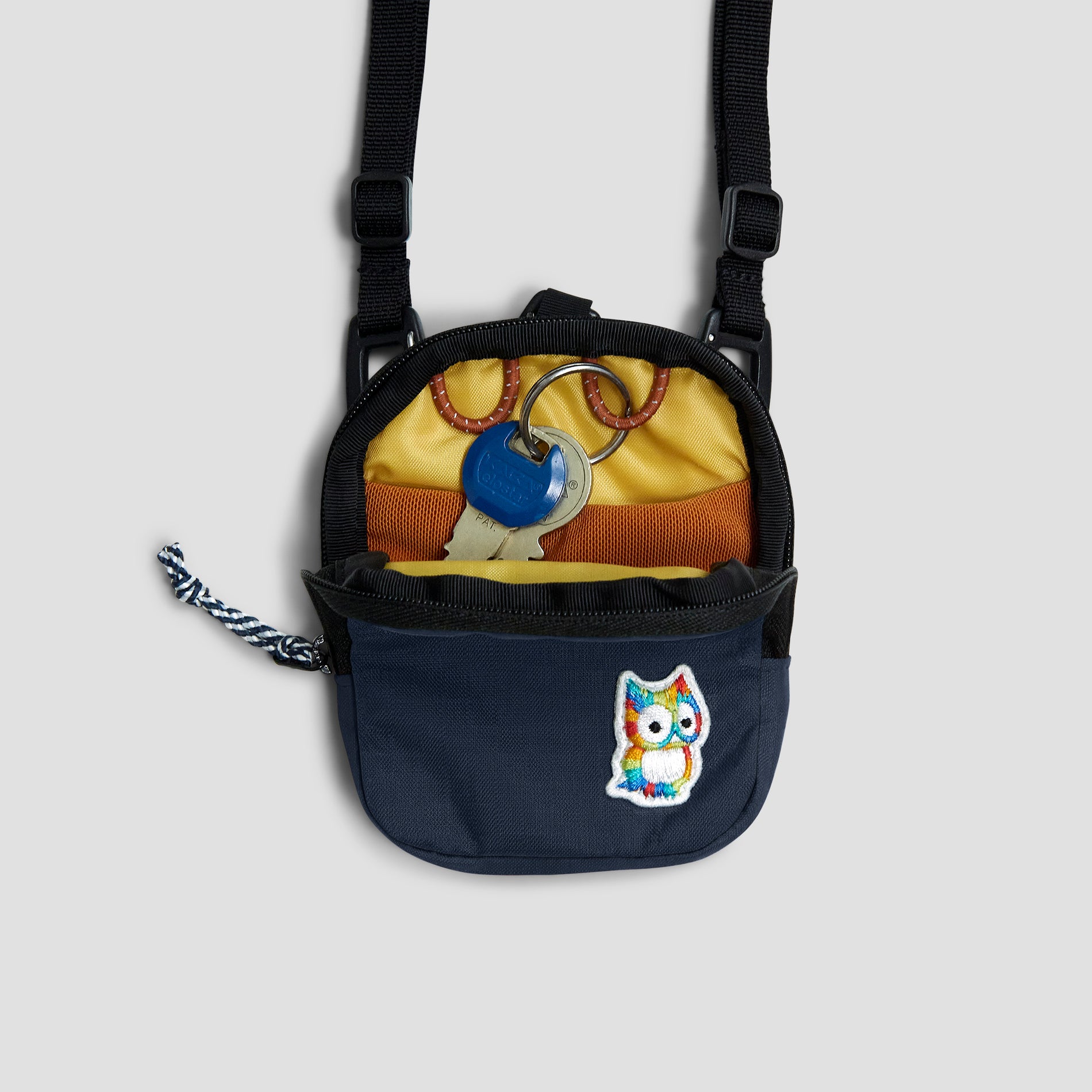 Sio mini crossbody bag Upcycled (3)